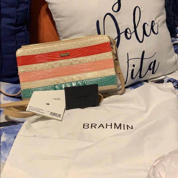 Authentic Brahmin Crossbody - Picture 4 of 4